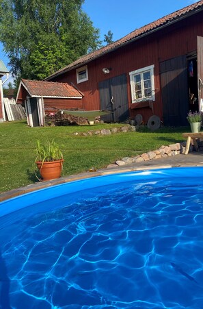 Pool - Cozy and spacious traditional Swedish Dala cottage (Dalarnas län)
