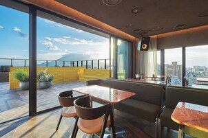 Breakfast, lunch and dinner served