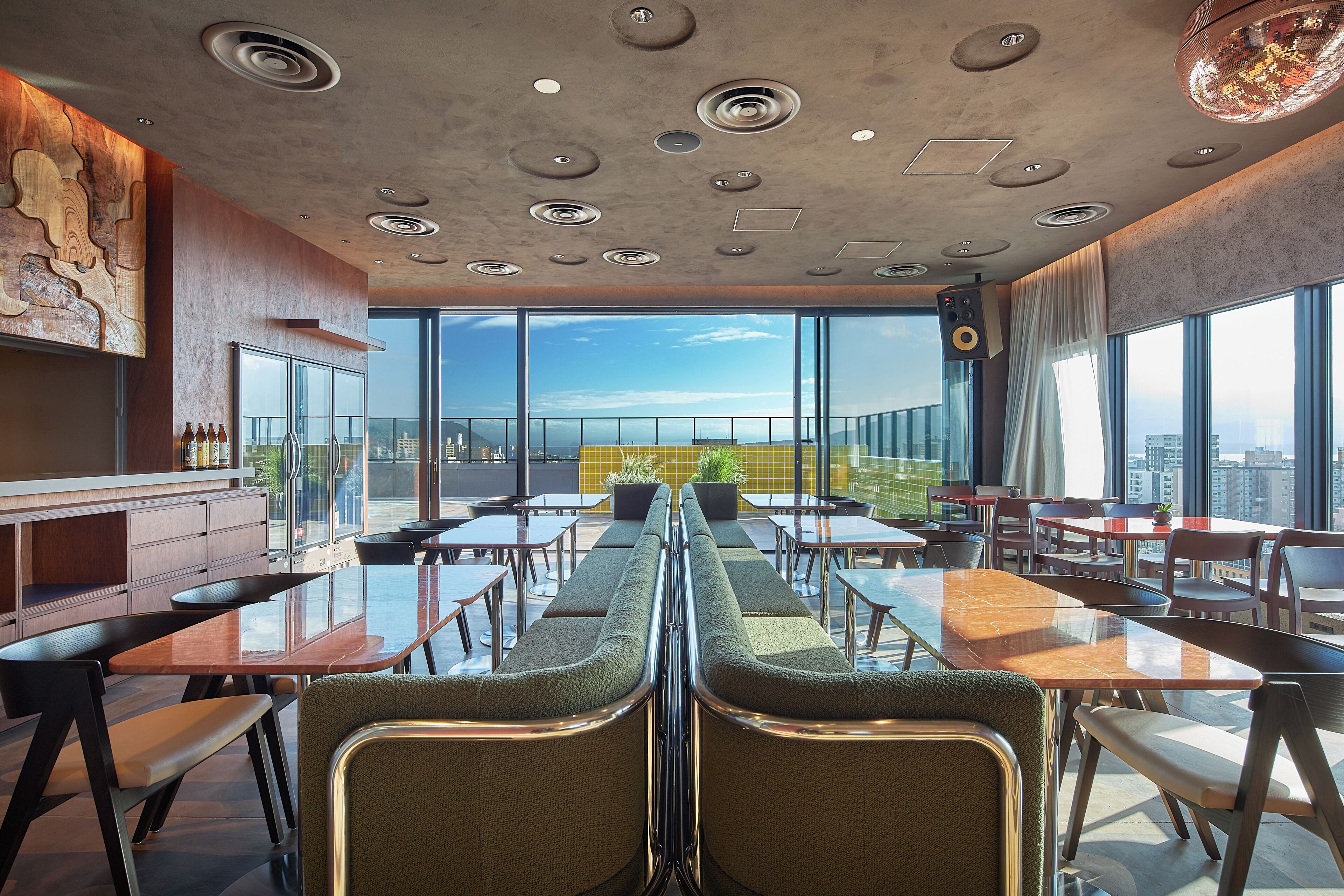 Breakfast, lunch and dinner served