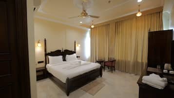 Ram Bagh Suite | In-room safe, desk, laptop workspace, blackout drapes