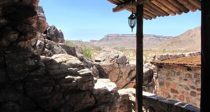 Mount Canyon Guest Farm