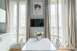 Appartement | Een kluis op de kamer, een strijkplank/strijkijzer, gratis wifi