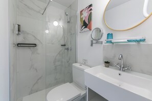 Studio | Phòng tắm