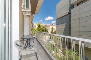 Deluxe Apartment, 3 Bedrooms, Balcony, City View | Balcony - Kolonaki Elegant Apartment with Balcony (Athens)
