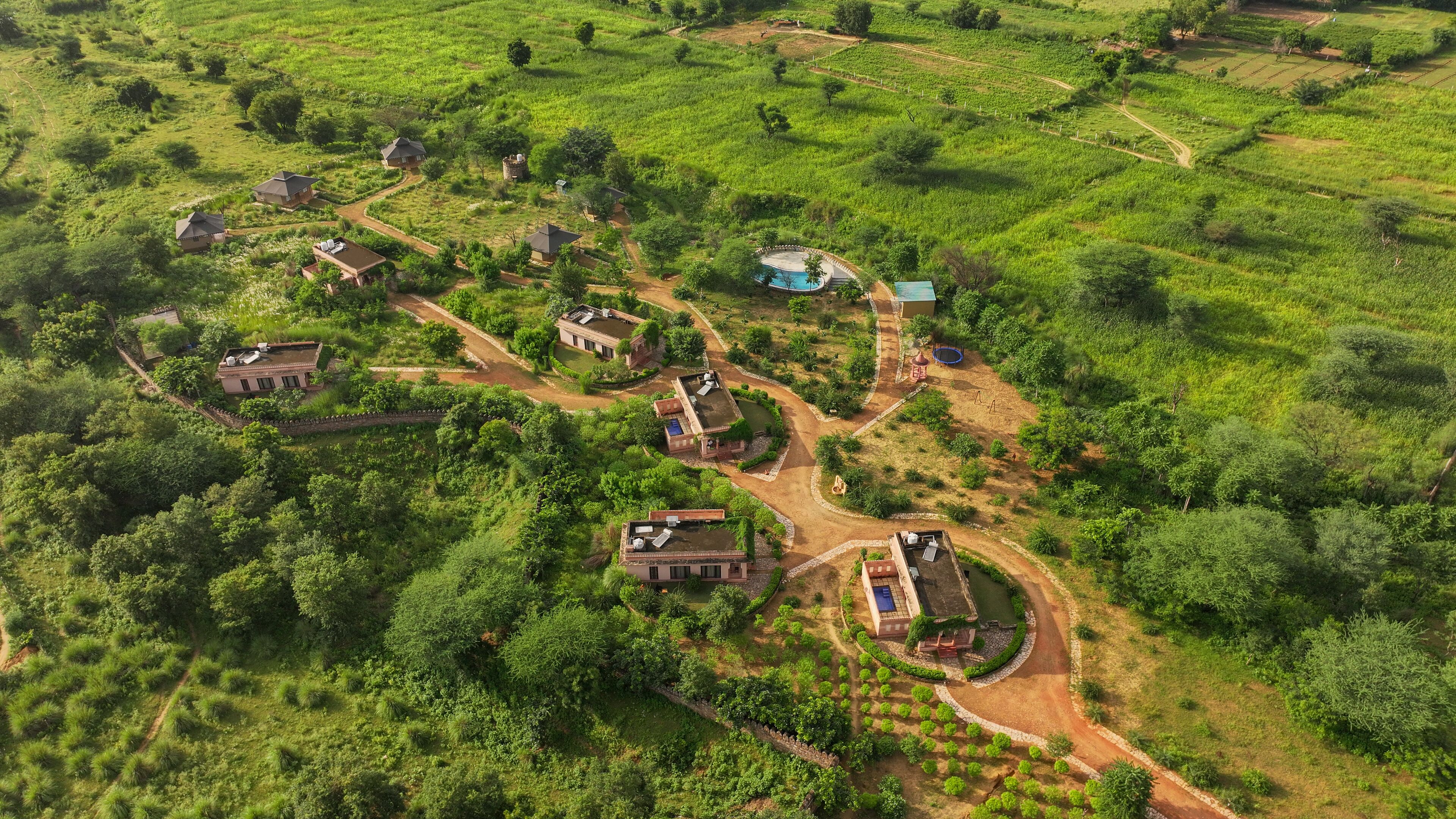 المنشأة من الخارج