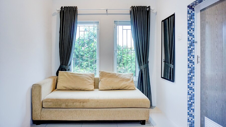 Collection O Almasarra Residence Near Ring Road Medan