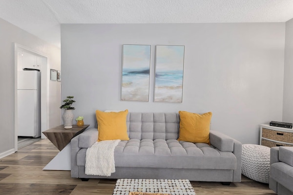 the couch folds out, perfect for your 5th guest!