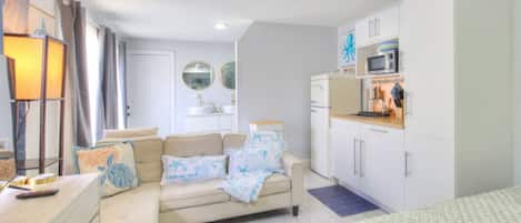 1 室のベッドルーム、WiFi (無料)、ベッドシーツ