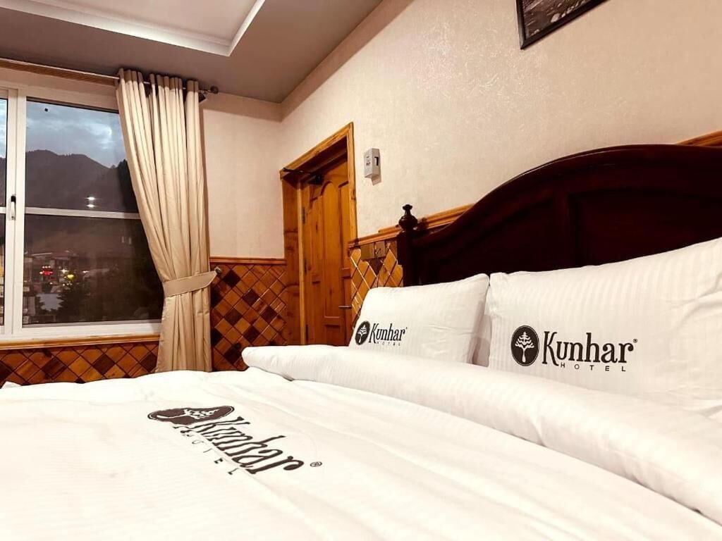 Sistema de insonorización, tabla de planchar con plancha y wifi gratis 