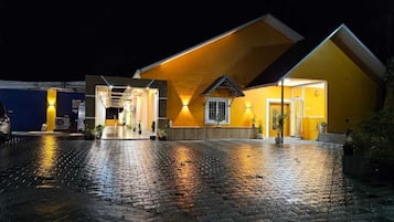 Ngoại thất