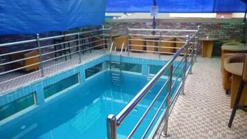 Piscina all'aperto