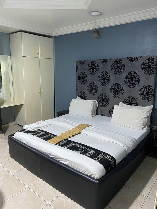 Standard Room | 1 bedroom, desk, laptop workspace, free WiFi - Chrisolik Hotel (Port Harcourt)