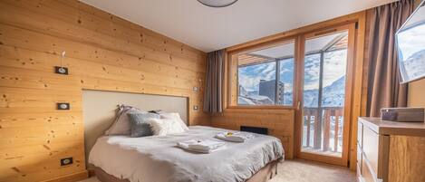 4 chambres, Wi-Fi gratuit, draps fournis