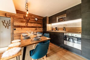 Frigorifero, microonde, forno, lavastoviglie