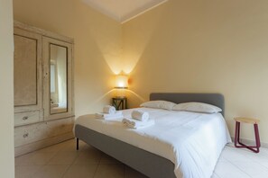 Apartamento clássico | 2 quartos, ferros/tábuas de passar roupa, Wi-Fi de cortesia