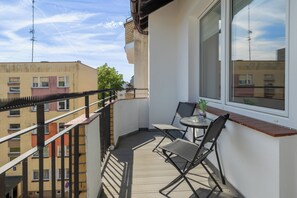 Apartamento, 2 quartos, sacada | Sacada