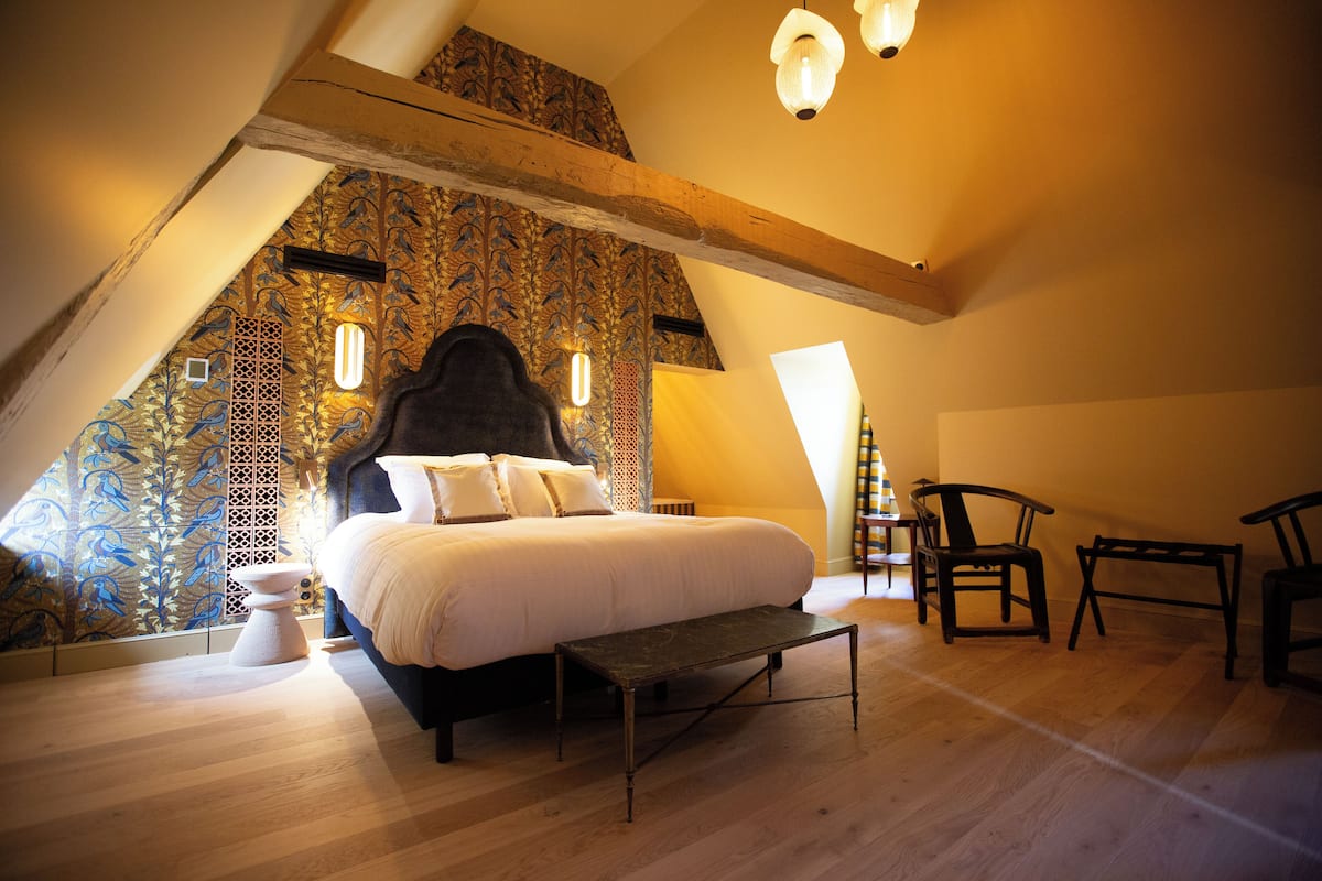 In-room safe, blackout curtains, soundproofing, iron/ironing board