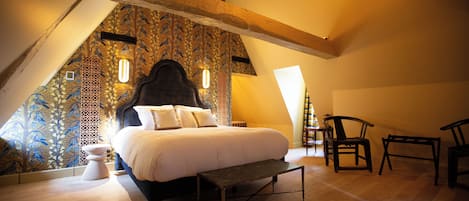 Caja de seguridad en la habitación y cortinas blackout