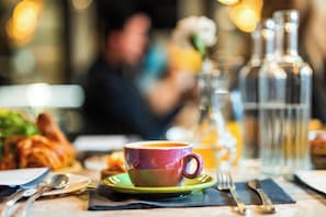Daily continental breakfast (EUR 20 per person)