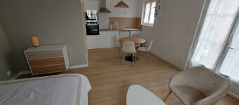 Studio Indépendant Avec Cour Extérieure