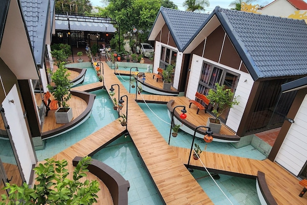 Mặt tiền nơi lưu trú