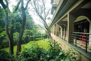 Standard-Studiosuite, Balkon, Gartenblick | Blick auf den Garten
