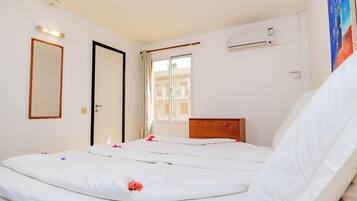 Standard-Apartment, Gartenblick | 1 Schlafzimmer, Zimmersafe, individuell eingerichtet