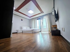 Basic Double Room, 1 Double Bed, Non Smoking