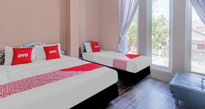 Hotel O Enggal Near Gor Saburai Formerly Hotel Pelangi