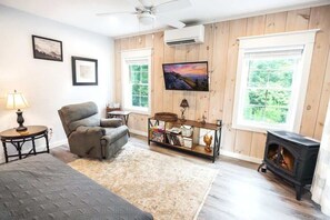 1 chambre, fer et planche à repasser, Wi-Fi, draps fournis