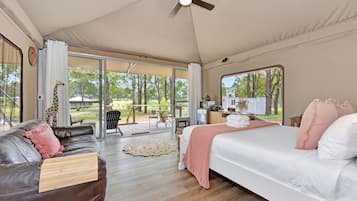 1 bedroom, iron/ironing board, bed sheets