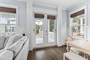 تلفزيون ذكي، كُتُب