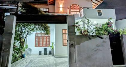 Modern Villa Retreat in Dehiwala