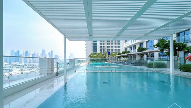 Pool - Luxurious 2BR Apartment With Stunning Marina Views (Dubai)