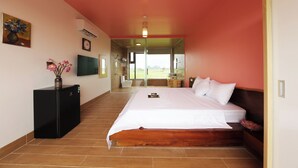 Room, 1 Bedroom, Balcony - Room in House - Trang An Ao Dai Homestay - Double Room With Field View and Bathtub - Hoa Lu Room (Hoa Lu)