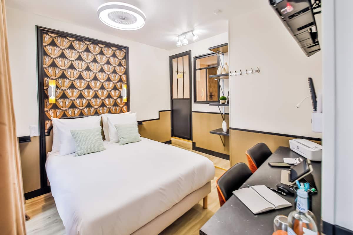 Studio | In-room safe, iron/ironing board, WiFi (free)
