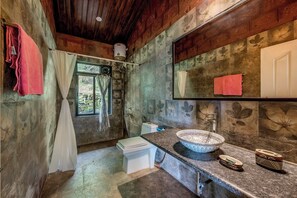 Shower, free toiletries, towels, soap -  CosmicStays Tamhini Nature Retreat (Paud)