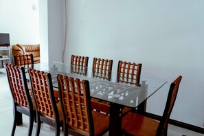 Restaurant - Lake wind villa (Anuradhapura)