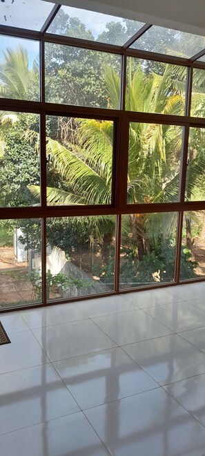 บริเวณภายนอก