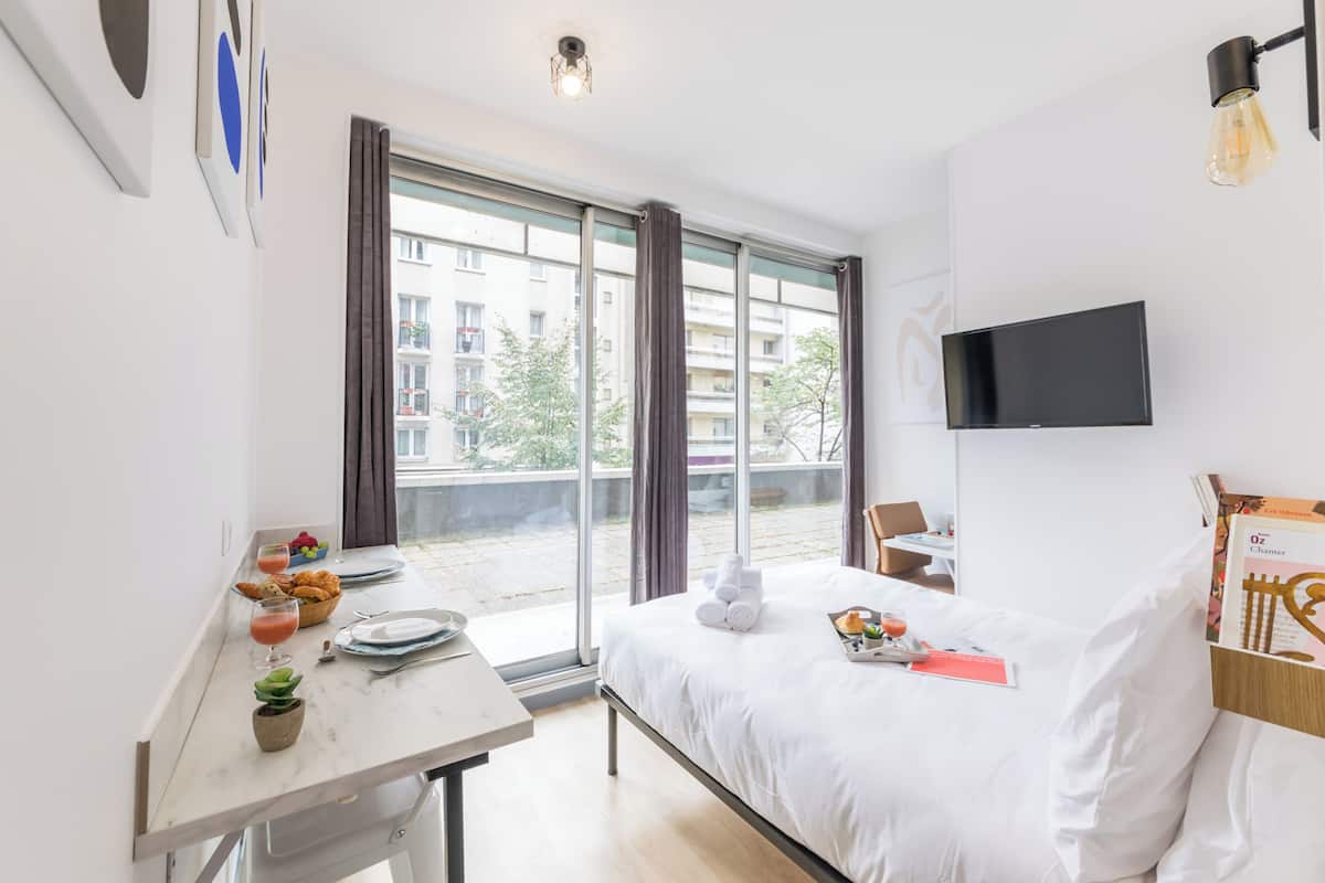 Studio | In-room safe, iron/ironing board, free WiFi