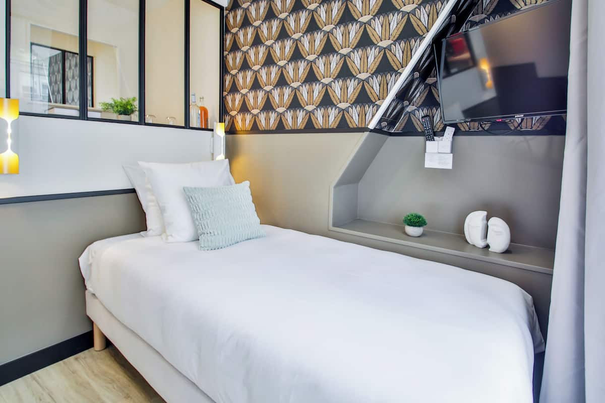 Studio | In-room safe, iron/ironing board, free WiFi