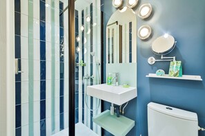 Studio | Bathroom - WS Opéra - Châteaudun (Paris)