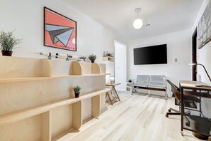 Interior - Aviator's Suite in Lakeway (Lakeway)