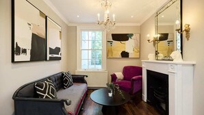Living area - The Chelsea Retreat - Outstanding 5bdr House With Garden (London)