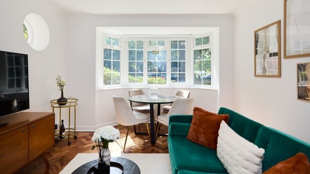Unclassified image, 1 of 22, button - The Wandsworth Wonder - Comfortable 2bdr Flat (London)