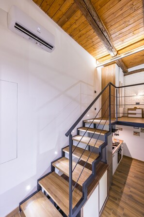 Apartment | 1 bedroom - Industrial Ground Floor Studio by Wonderful Italy (Naples)