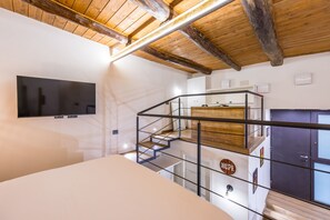 Apartment | 1 bedroom - Industrial Ground Floor Studio by Wonderful Italy (Naples)