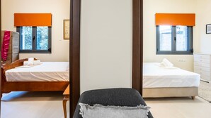 3 habitaciones, tabla de planchar con plancha, wifi y ropa de cama 