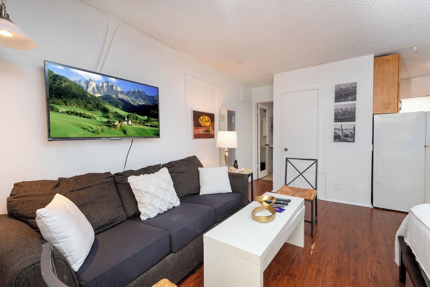 Marina Studio Living mins walk to Beach w/ Parking