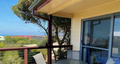 Bashams Beach House 7 Sun Crt Middleton